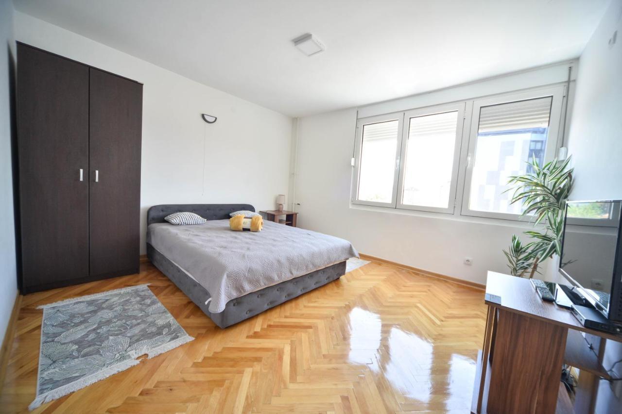 Apartman Centar Lux Pirot Exterior photo
